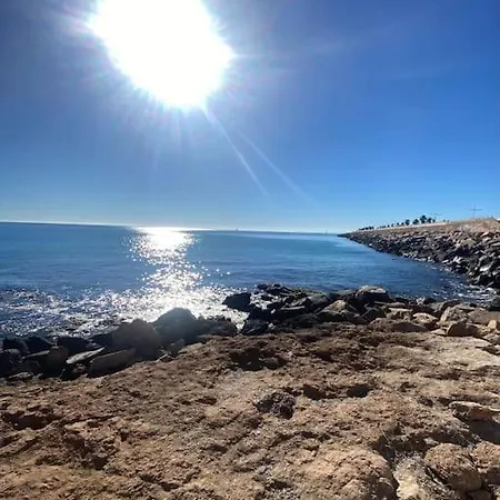 Detached With Private Pool 빌라 *