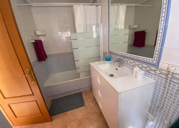 Detached With Private Pool Villa *