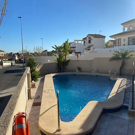 Detached With Private Pool Pinar de Campoverde